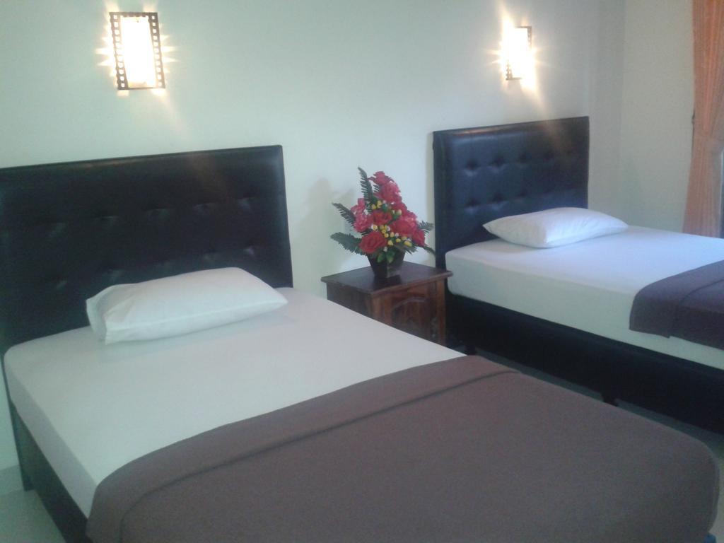 Waringin Homestay Kuta  Luaran gambar