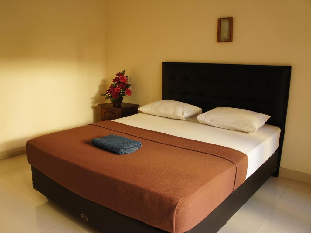Waringin Homestay Kuta  Bilik gambar
