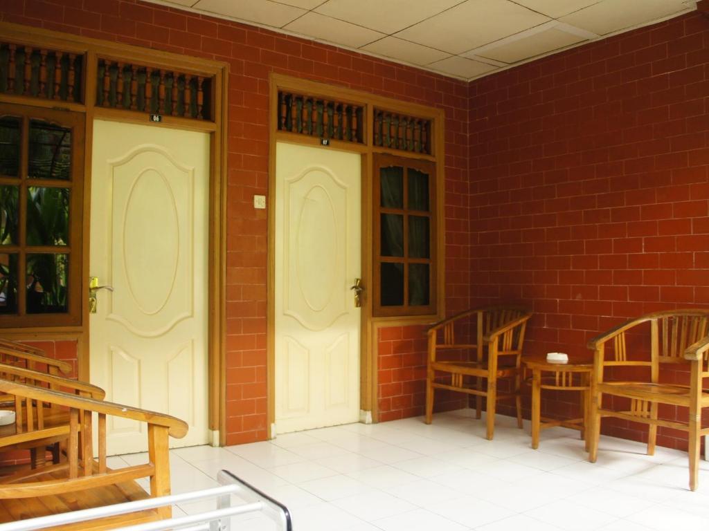 Waringin Homestay Kuta  Luaran gambar