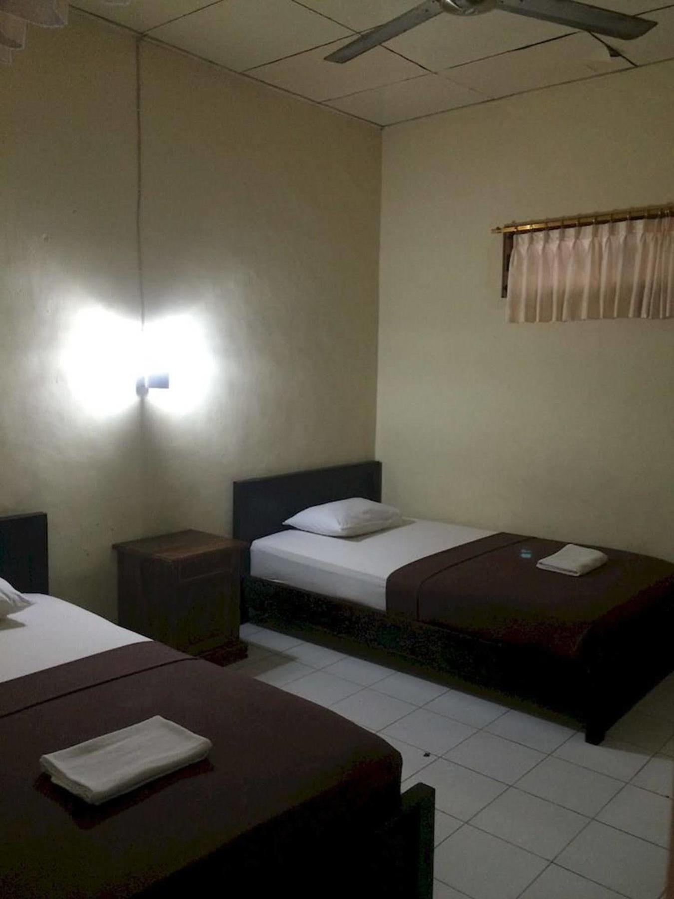 Waringin Homestay Kuta  Luaran gambar